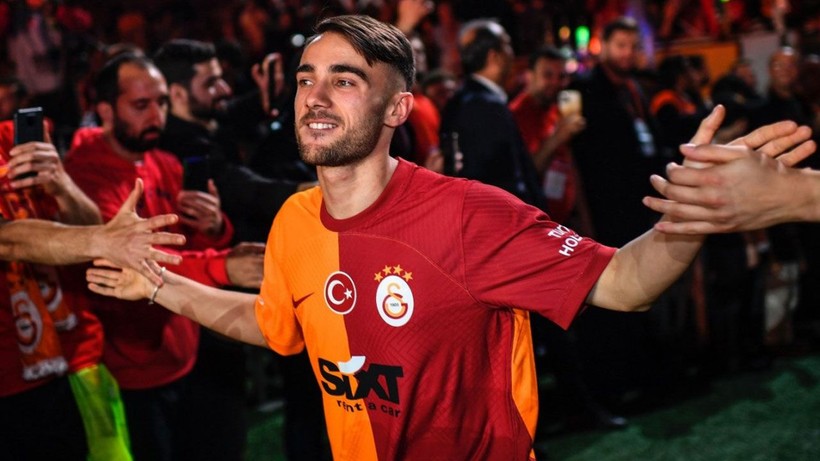 Genç yıldız Yunus Akgün Galatasaray’dan ayrıldı; Yeni adresini duyanlar hayrete düştü - Resim: 2