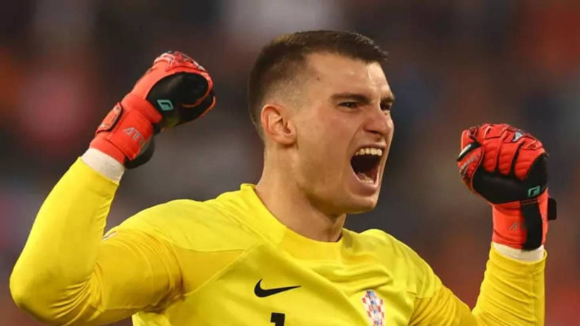 Ve Altay Bayındır'ın yeni takımı belli oldu: Ödenecek bonservis bedeline bakın - Resim: 3