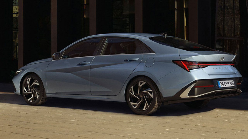 Makyajlı Hyundai Elantra sonunda Türkiye'de! Fiyatını kimse böyle tahmin etmedi - Resim: 4