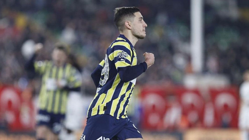 Başarılı futbolcu Emre Mor Fenerbahçe’ye veda etti; Fenerbahçe’de bir kriz daha - Resim: 1