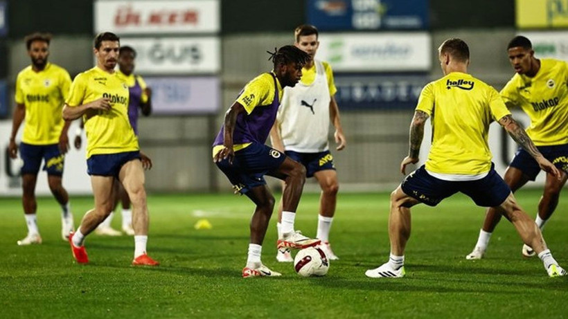 Fenerbahçe’de ortalığı karıştıran ayrılık kararı; Yıldız futbolcu ile anlaşma sağlanamadı - Resim: 1