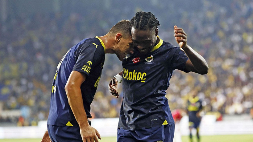 Fenerbahçe’de ortalığı karıştıran ayrılık kararı; Yıldız futbolcu ile anlaşma sağlanamadı - Resim: 4