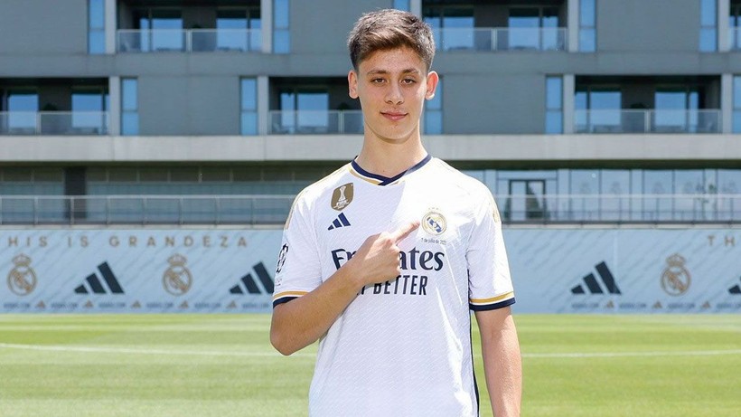 Real Madrid’de şaşkına çeviren Arda Güler kararı; 6 yıllık sözleşmeye imza atmıştı - Resim: 2