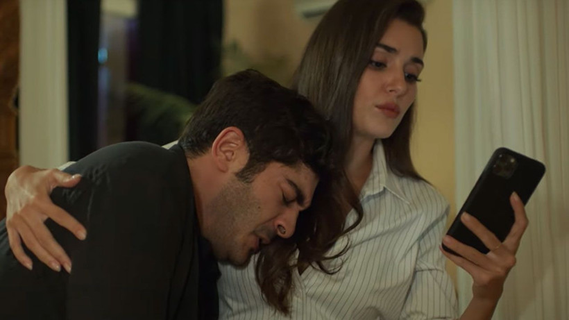 Bambaşka Biri dizisinde Kerem Bürsin sürprizi; Hande Erçel hayranları yorum yağdırdı - Resim: 2