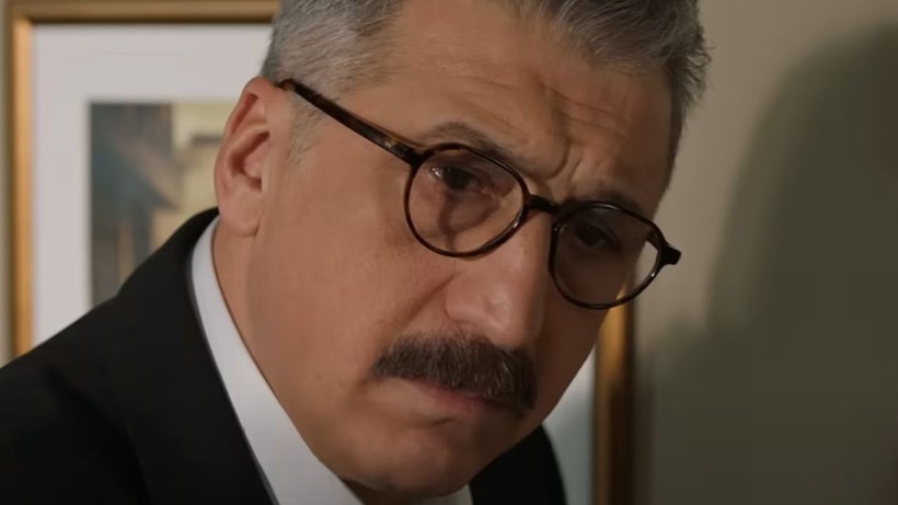 Ve Bambaşka Biri dizisi artık yayınlanmayacak; Hande Erçel hayranları neler yazdı neler - Resim: 2