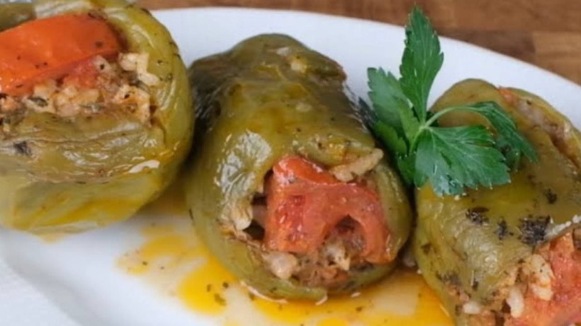 Dağılmıyor kuru kalmıyor! Biber dolmasını 40 yıllık esnaf lokantaları böyle pişiriyor - Resim: 3