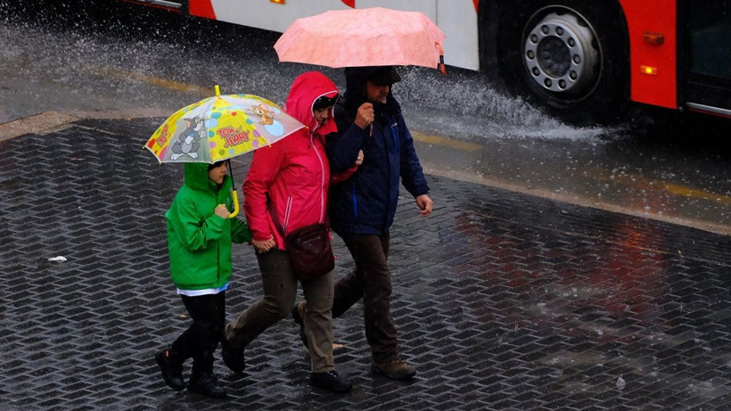 Meteoroloji’den çok kritik uyarı geldi! Şemsiyeler demir olsa dayanmaz - Resim: 3