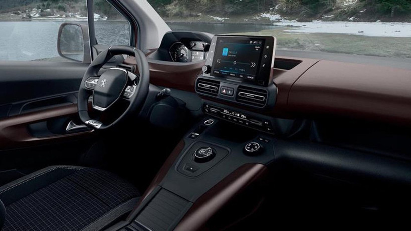 Peugeot Rifter fiyat listesine kimse inanamadı; Aralık ayında böylesi ilk kez oluyor - Resim: 1