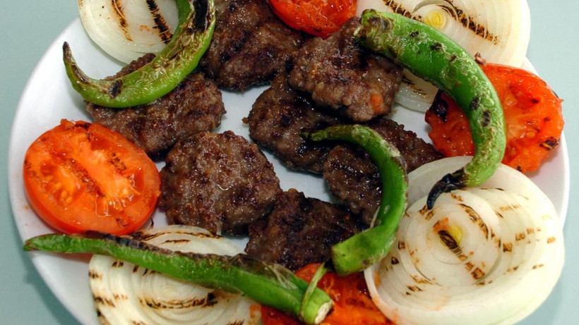 Köfteyi böyle yaparsanız asla dağılmayacak; 44 yıllık ustadan ilk kez duyacaksınız - Resim: 3
