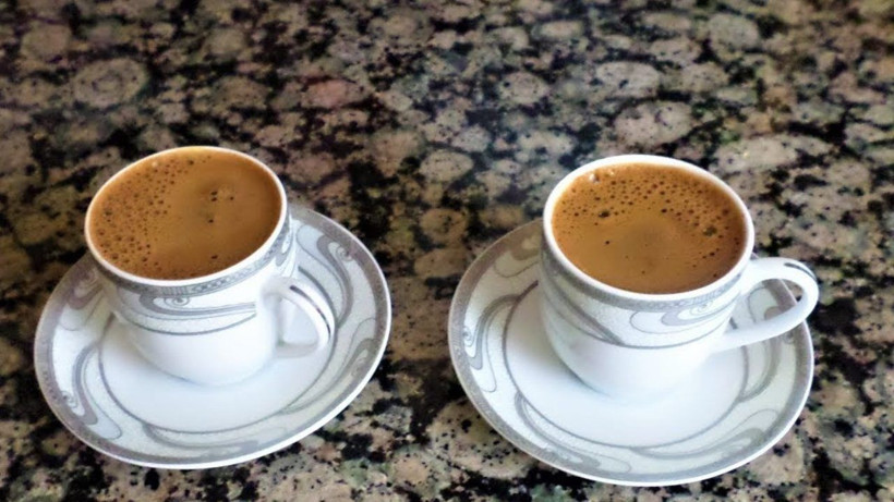 Türk kahvesi topak topak oluyorsa işte çözümü. 1 çay kaşığı ekleyin hemen çözülüyor - Resim: 2