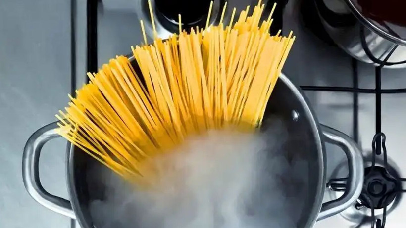 Makarna bu haldeyse hemen evinizden uzaklaştırın; Beyazlayan bölgeye mutlaka bakın - Resim: 1