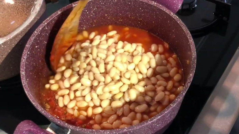 Rizeli 30 yıllık usta tüm sırrı paylaştı - Kuru fasulye asla erimiyor ve sönmüyor - Resim: 3