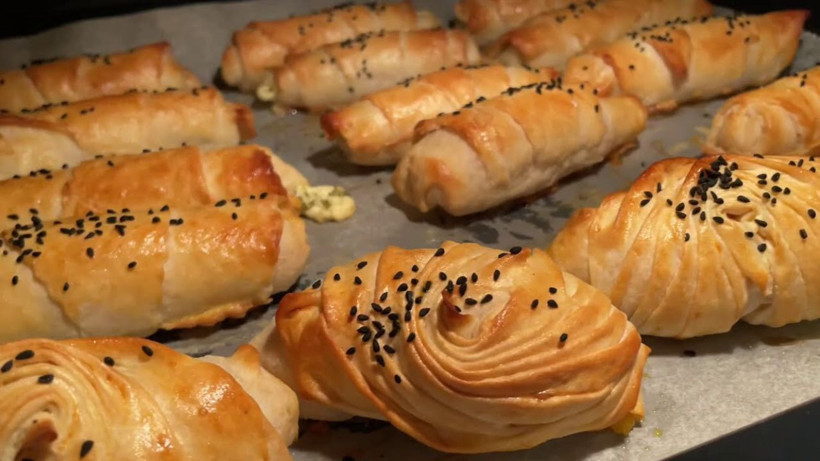 Çıtırtısı salondan duyulacak! 1 çay bardağı bile eklerseniz pırasa ve ıspanaklı böreğin kabarması durmuyor - Resim: 4