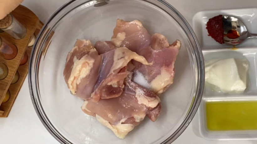 Tavada tavuk pişirme tüyosu- Tadı tıpkı mangal gibi oluyor ve nar gibi kızarıyor. - Resim: 1