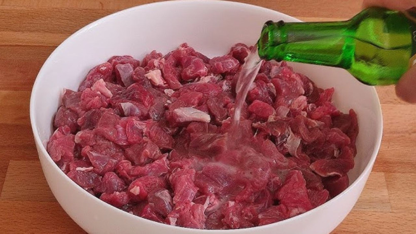 Et kavururken akılınızdan çıkarmayın; Bu marinasyon uygulandığında et sert kalmıyor ve suyunu hapsediyor - Resim: 1