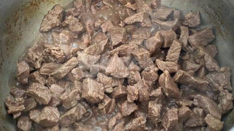 Et kavururken akılınızdan çıkarmayın; Bu marinasyon uygulandığında et sert kalmıyor ve suyunu hapsediyor - Resim: 3