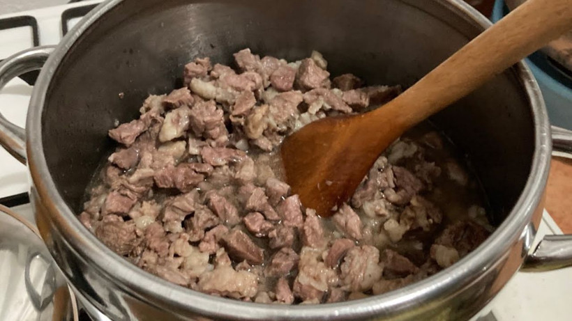 Et kavururken akılınızdan çıkarmayın; Bu marinasyon uygulandığında et sert kalmıyor ve suyunu hapsediyor - Resim: 4