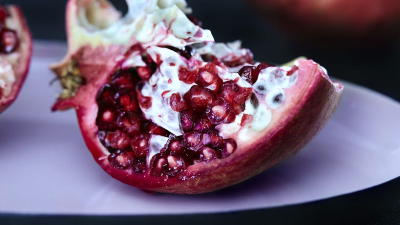 Ekşi narları bal gibi yapan hile- Kaşık kaşık yediriyor - Resim: 4