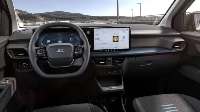 Ford Tourneo Courier fiyatında yeni yıl sürprizi; 2024 yılında liste çılgınlığı - Resim: 2