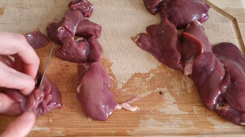 Ciğeri lokum gibi pişirme tüyosu- asla kurumuyor ve sulu kalıyor - Resim: 1