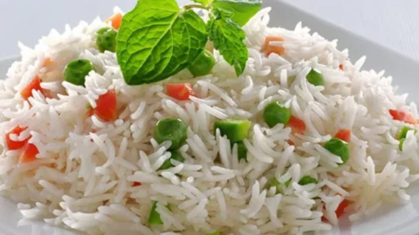 Pirinç pilavının üstüne sadece iki dilim koymanız yeterli; Pişirmek sanıldığı kadar zor değilmiş - Resim: 4