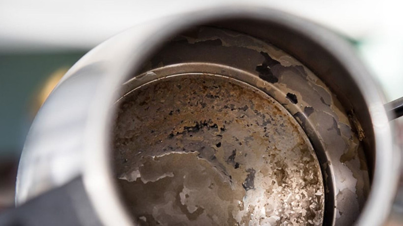 Kettle'ın elmas gibi parlamasını sağlayan temizlik sırrı - Kireçlendiğinde ve karardığında deneyin - Resim: 2