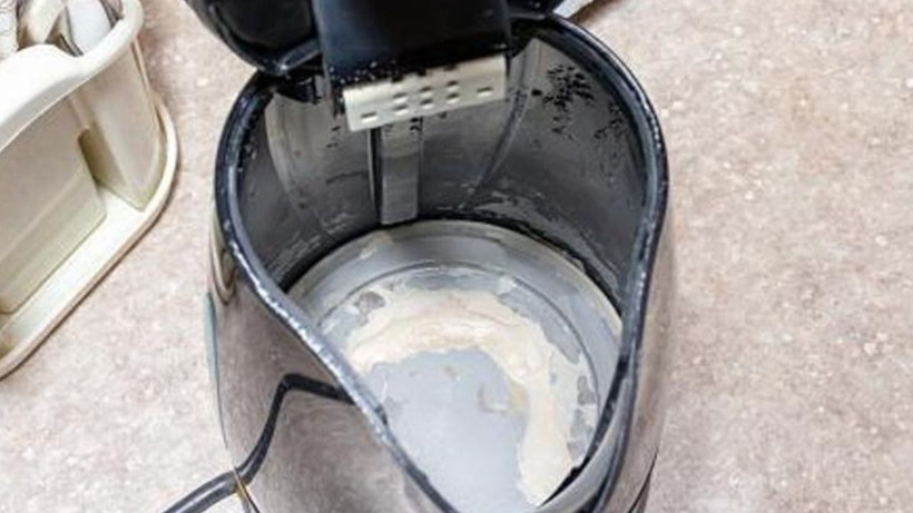 Kettle'ın elmas gibi parlamasını sağlayan temizlik sırrı - Kireçlendiğinde ve karardığında deneyin - Resim: 4