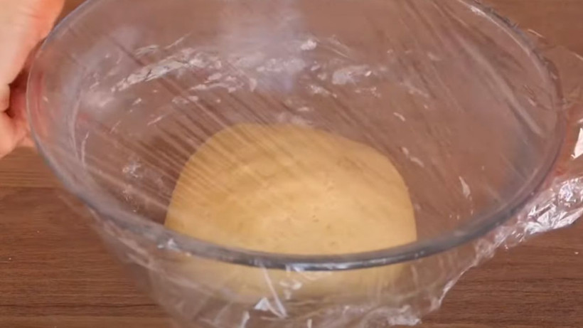 Elmalı turtanın lezzetini arşa çıkaran malzeme* Pastane ustaları hala sır gibi saklıyor - Resim: 2