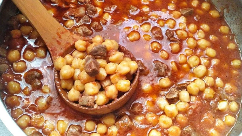 Tencereye 1 tatlı kaşığının ucu kadar ekleyin - Nohut lokum gibi oluyor ve asla dağılmıyor - Resim: 1