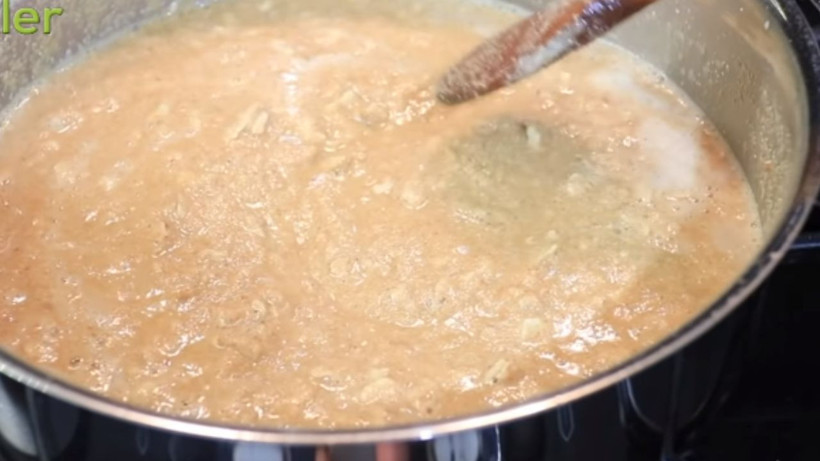 Tam kıvamında pamuk irmik helvanın sırrı* Antakya usulü olması için tencereye ekleyin - Resim: 3