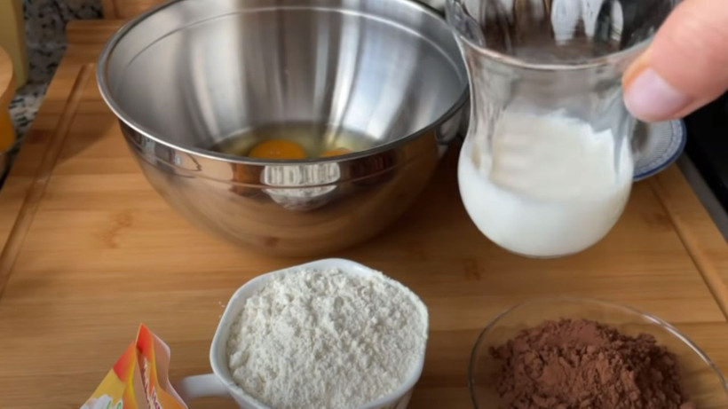 Belçika muhallebisine taş çıkarıyor; Ağlayan kek yaparken sosa eklemelisiniz - Resim: 1