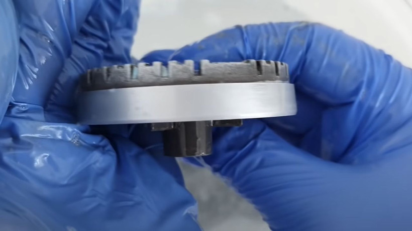 Kararmış ocak gözlerini ayna gibi yapıyor. Ocakta leke bırakmayan temizlik sırrı - Resim: 3