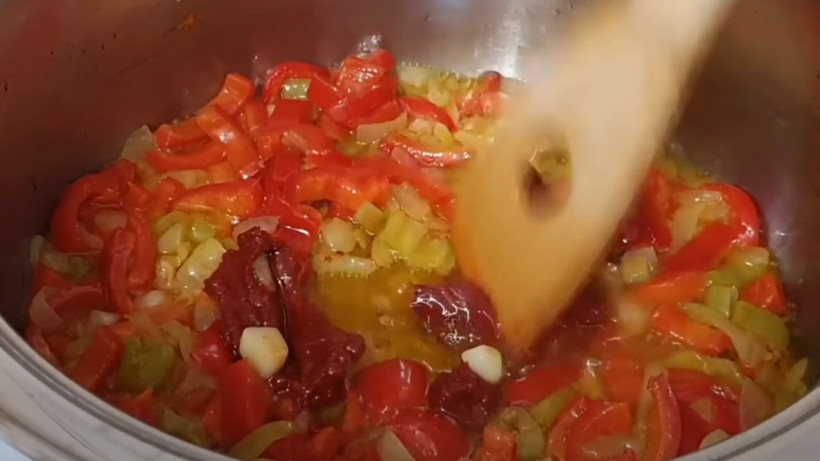 Bugüne kadar zararlı diye kullanmadık- Tarhana çorbasının lezzetini 6’e katlıyor - Resim: 3