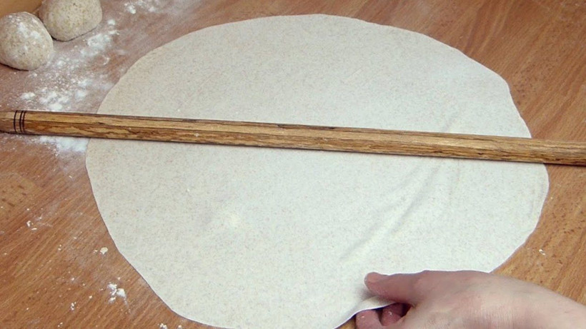 Yufkanın paraşüt gibi açılmasını sağlayan tüyo!.. Börek yapmadan 1 kaşık ekleyin - Resim: 1