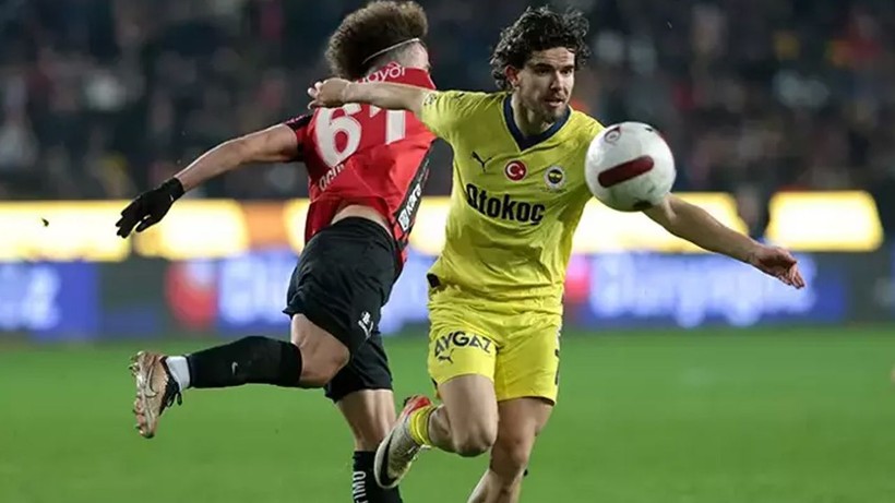 Fenerbahçe’de büyük bomba! Efsane isim geri döndü – Ve anlaşma sağlandı - Resim: 2