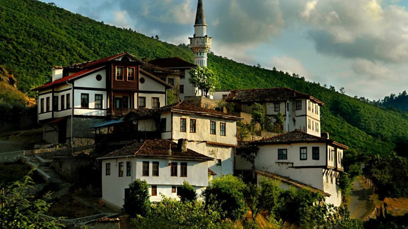 Emeklilikte en çok tercih edilen 4 köy! Valizini alan akın akın göç ediyor - Resim: 3