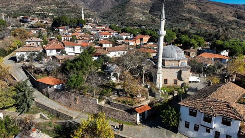 Emeklilikte en çok tercih edilen 4 köy! Valizini alan akın akın göç ediyor - Resim: 4