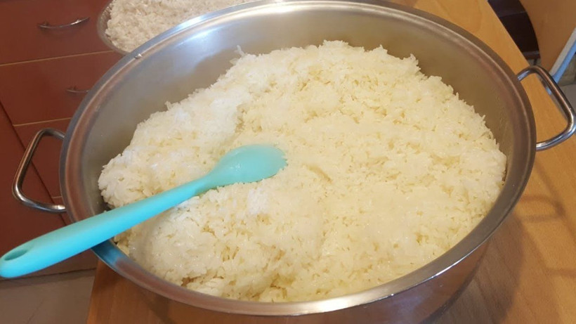 Pilavların daha parlak ve tane tane olmasını sağlıyor! Tencereye 1 bardak eklenmeliymiş... - Resim: 1