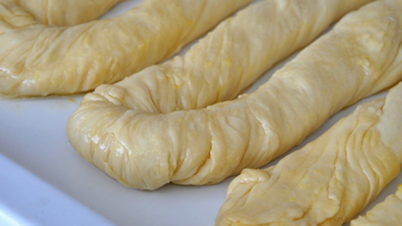 1 su bardağı kadar eklendiğinde börek daha iyi pişiyor! Börekçilerin uyguladığı yöntemmiş - Resim: 3