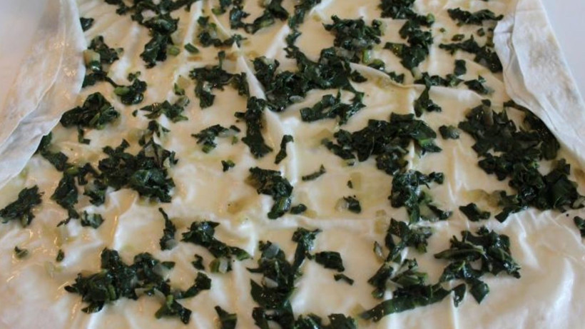 1 su bardağı kadar eklendiğinde börek daha iyi pişiyor! Börekçilerin uyguladığı yöntemmiş - Resim: 1