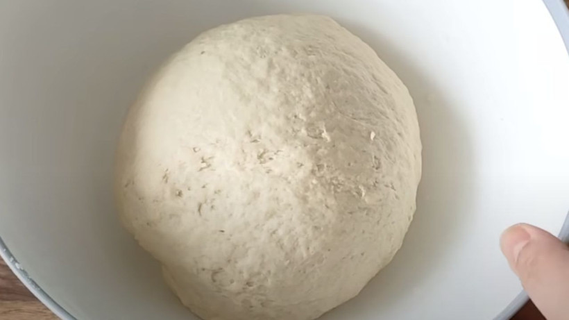 Hep yanlış yapmışız. Yufkayı perde gibi yapan yöntem buymuş! Yufka asla yırtılmıyor - Resim: 4