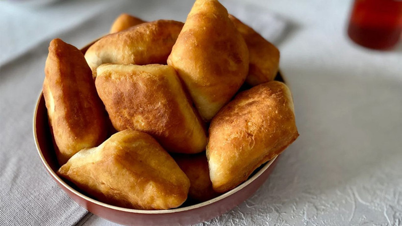 Çoğu ev hanımı bilmiyor ancak aşçılar pişiyi böyle kızartıyor! Yağ çekmeyen pişinin sırrıymış - Resim: 3