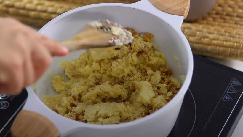 İpeğimsi irmik helvasının tek tüyosu; Helvacılar bile tarifi soruyor - Resim: 2