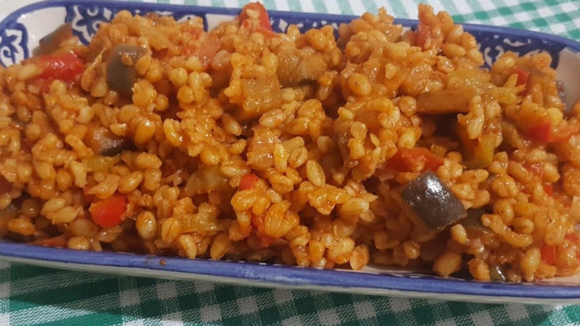 Meyhane pilavına 1 tatlı kaşığı eklemelisiniz- Hem lezzeti hem de besin değeri artıyor - Resim: 3