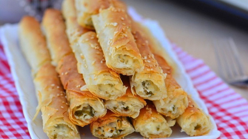 Börek hazırlarken lezzetini kaçıran 3 hata! Böreğin sönmesine ve dağılmasına neden oluyor - Resim: 2