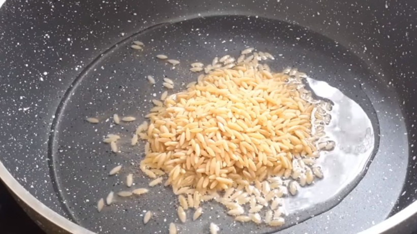 Pirinç pilavını elmas gibi parlatma tüyosu- Tencereye 1 tane eklemeniz yeterli oluyor - Resim: 4