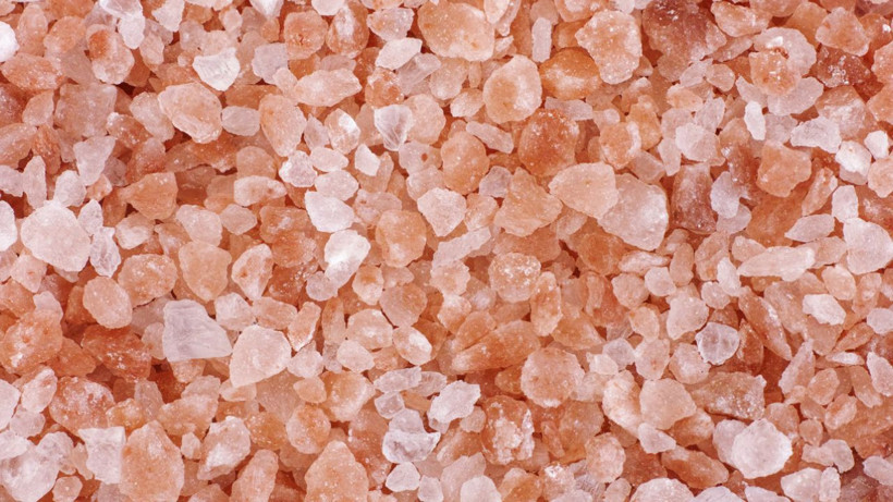 Çay kaşığının ucuyla 1 litrelik suya ekleyin ve için; Ödem ve fazla kiloları atıyor - Resim: 1