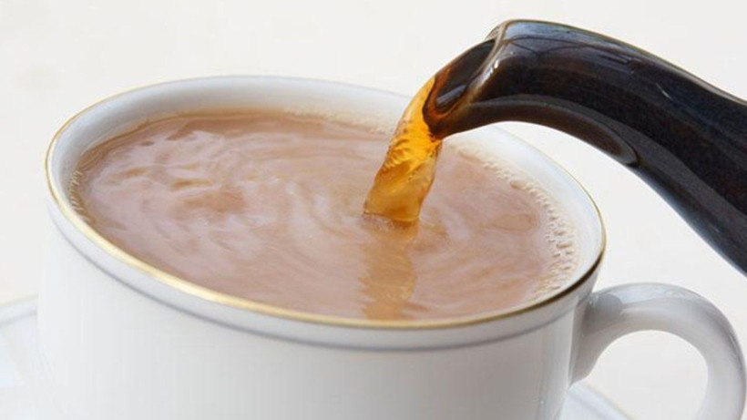 Çaya 1 kaşık ekleyince acılığını alıyor ve lezzetini katlıyormuş! İngilizler de böyle içiyor - Resim: 2