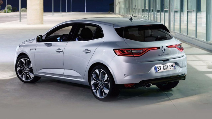 Renault’tan Mart ayına özel çarpıcı fiyat listesi; Araçlarını satıp sıraya girdiler - Resim: 1