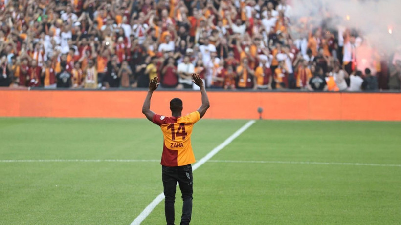 Derbi öncesi Galatasaray’da büyük şok! Takım ikiye bölündü; İki yıldız birbirlerinin yüzüne bile bakmıyor… - Resim: 1